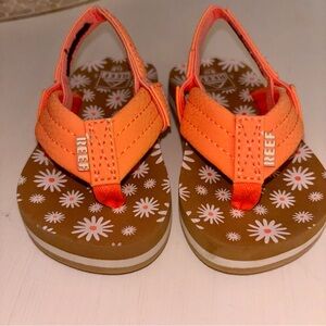 Reef Toddler Little Ahi Sling Back Flip Flops Coral Tan White Flower Size‎ 5